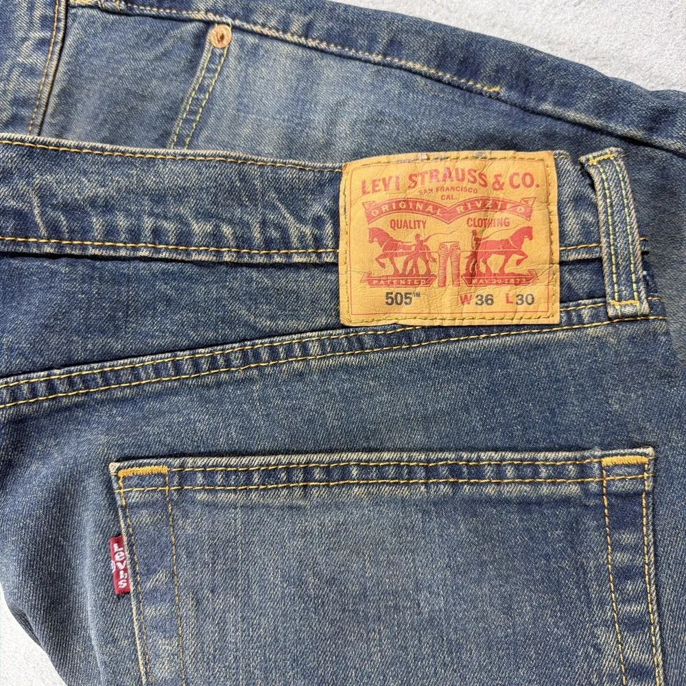 Levis levis 505